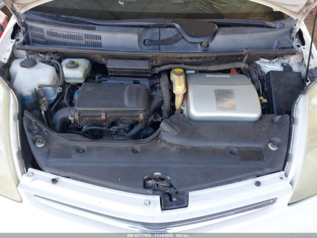 Toyota Prius Image 11