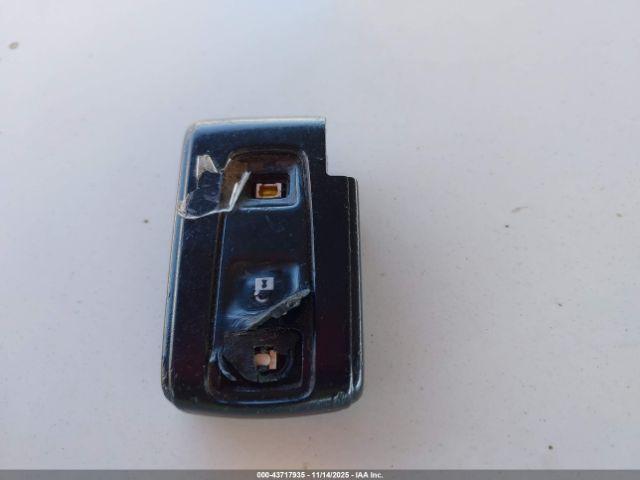 Toyota Prius Image 2