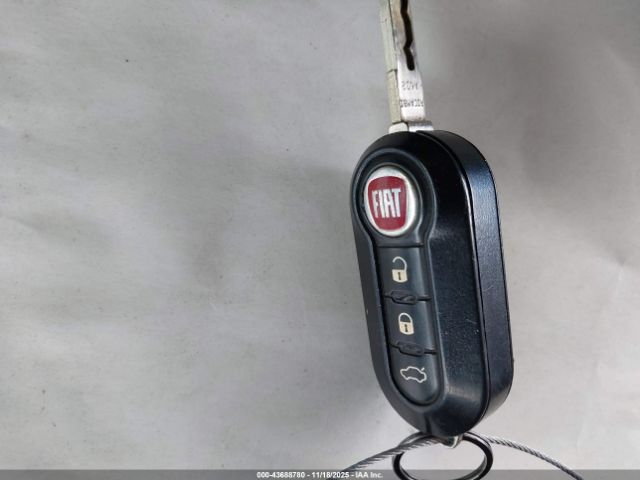 FIAT 500L Trekking Image 9