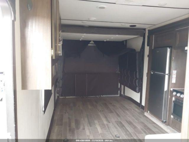 Forest River Cherokee Wolf Pack 1 Image 6