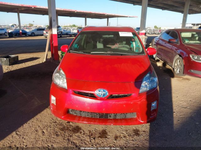 Toyota Prius Two Image 8