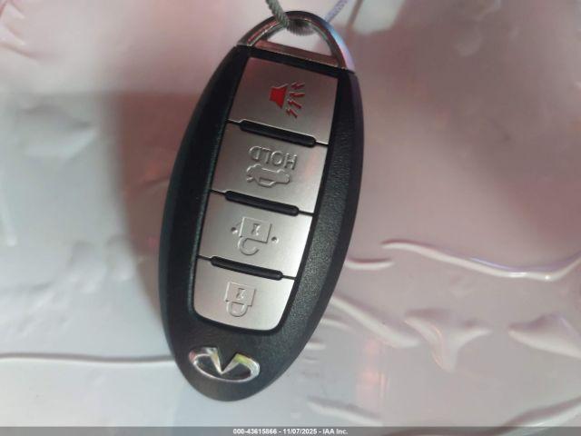 INFINITI Q60 3.0t Luxe Image 14