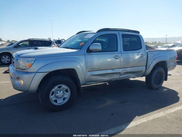 Toyota Tacoma Prerunner V6 Image 13