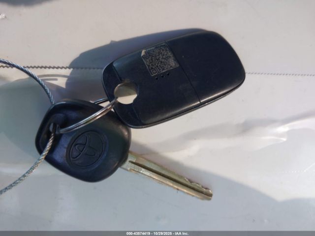 Toyota Tacoma Prerunner V6 Image 4