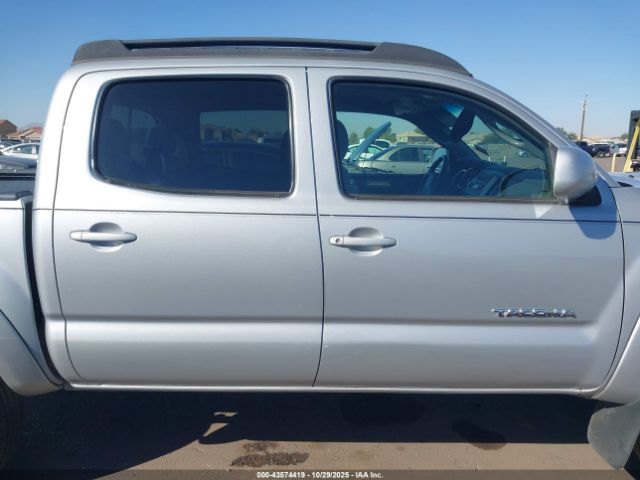 Toyota Tacoma Prerunner V6 Image 2