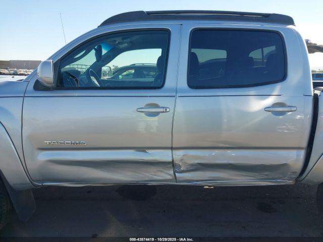 Toyota Tacoma Prerunner V6 Image 3