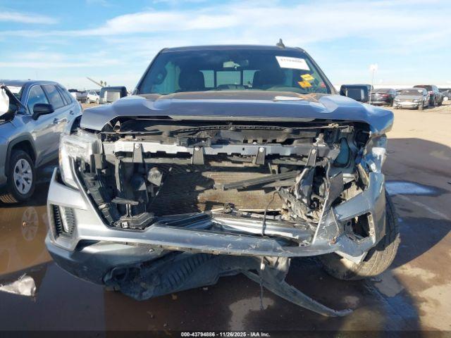 GMC Sierra 1500 4wd  Short Box Elevation Image 14