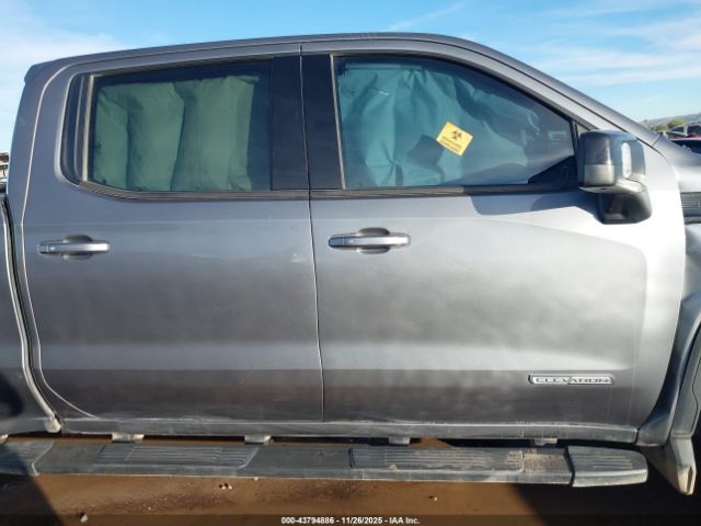 GMC Sierra 1500 4wd  Short Box Elevation Image 15