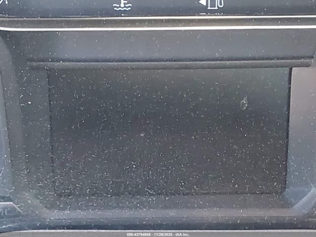 GMC Sierra 1500 4wd  Short Box Elevation Image 16