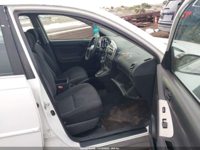 Pontiac Vibe Image 4