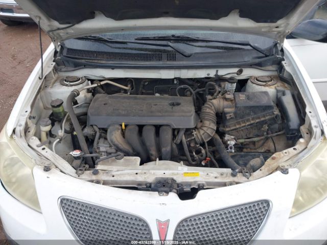 Pontiac Vibe Image 8