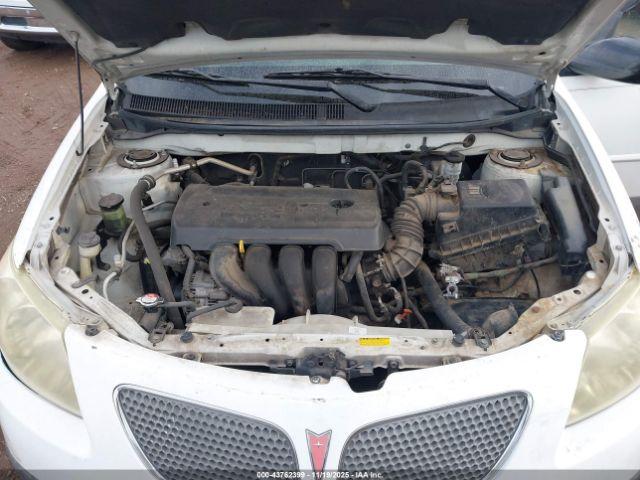 Pontiac Vibe Image 8