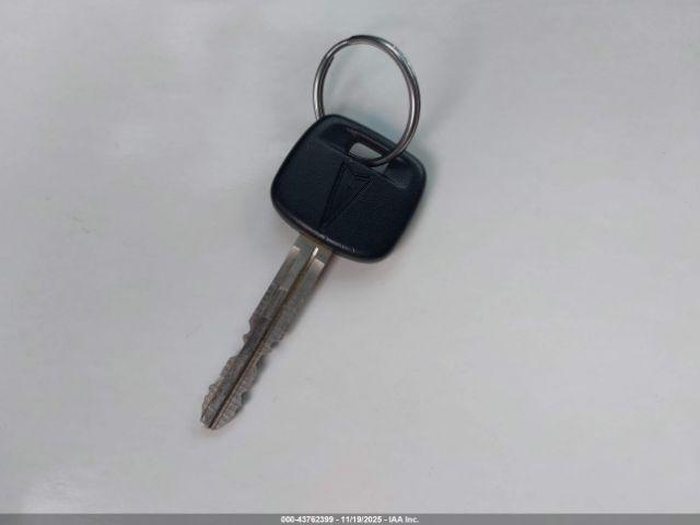 Pontiac Vibe Image 10