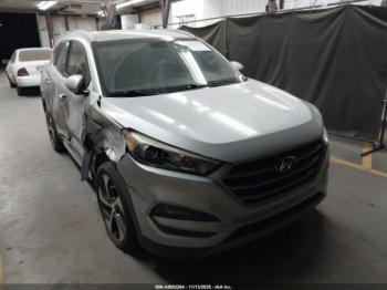  Salvage Hyundai TUCSON