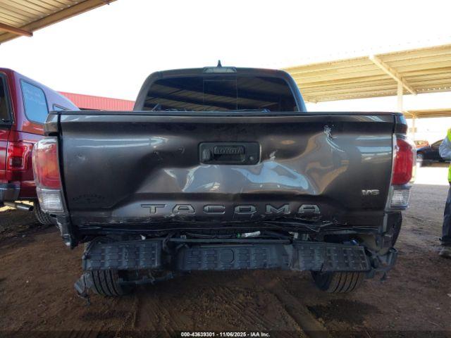 Toyota Tacoma Trd Off-road Image 6