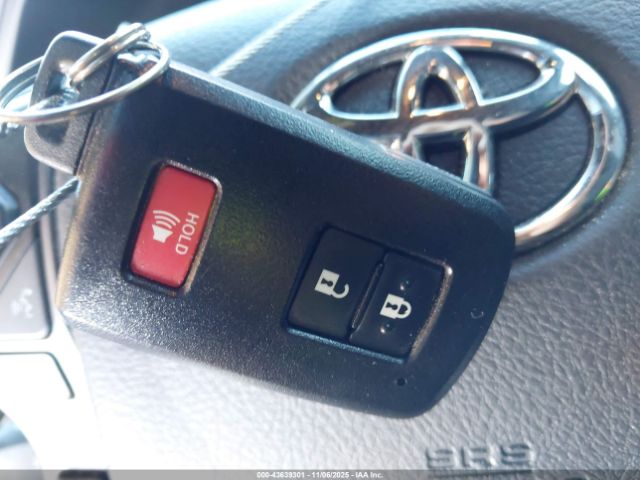 Toyota Tacoma Trd Off-road Image 10