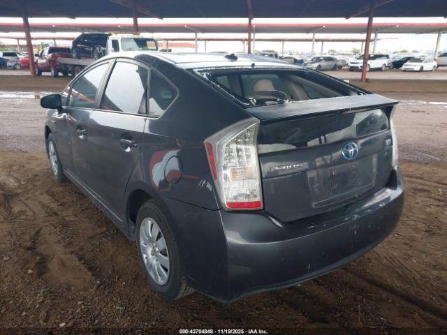 Toyota Prius Image 13
