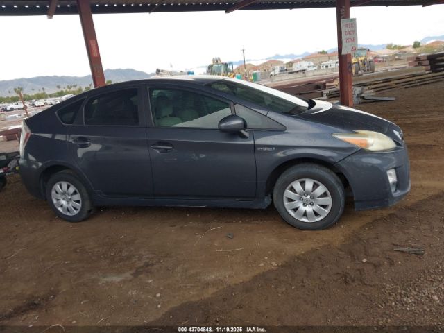 Toyota Prius Image 12