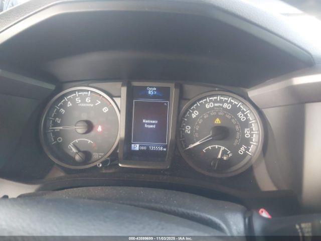 Toyota Tacoma Trd Off Road Image 10