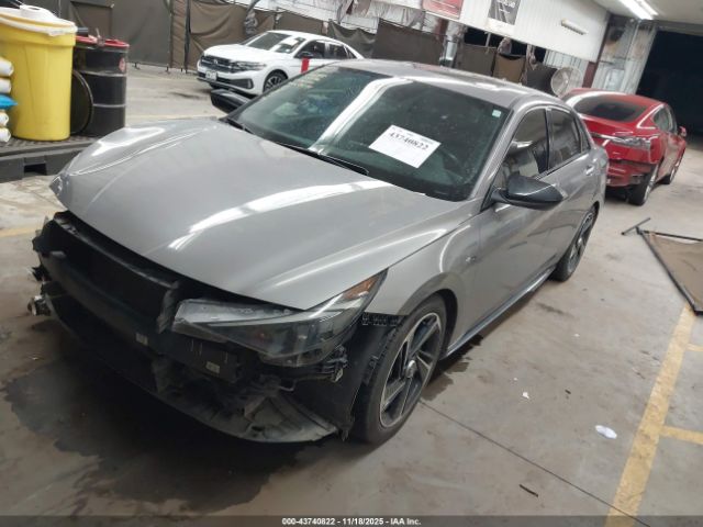 Hyundai ELANTRA N Line Image 8