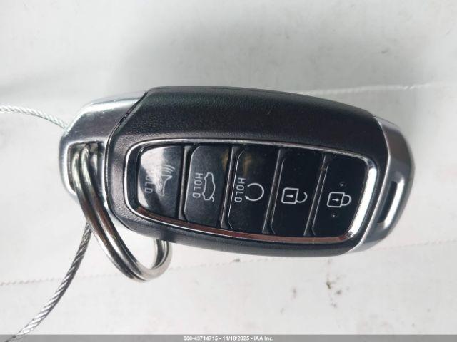 Hyundai ELANTRA Limited Image 7