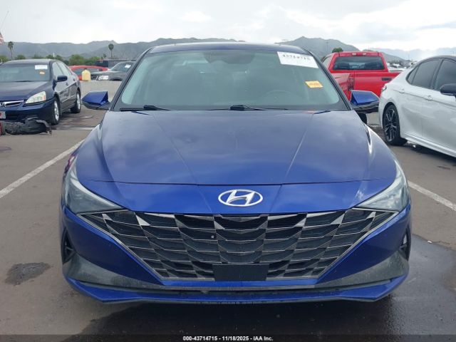 Hyundai ELANTRA Limited Image 8