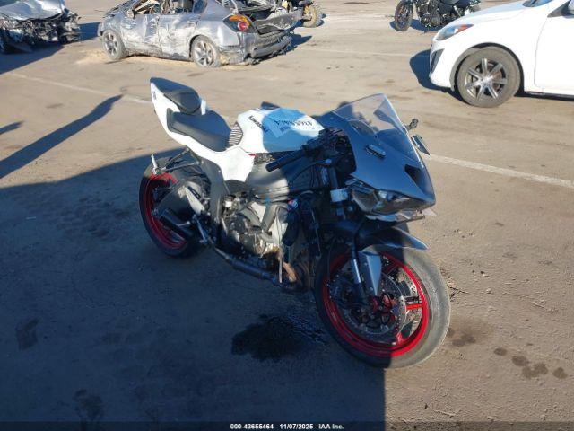  Salvage Kawasaki Zx636