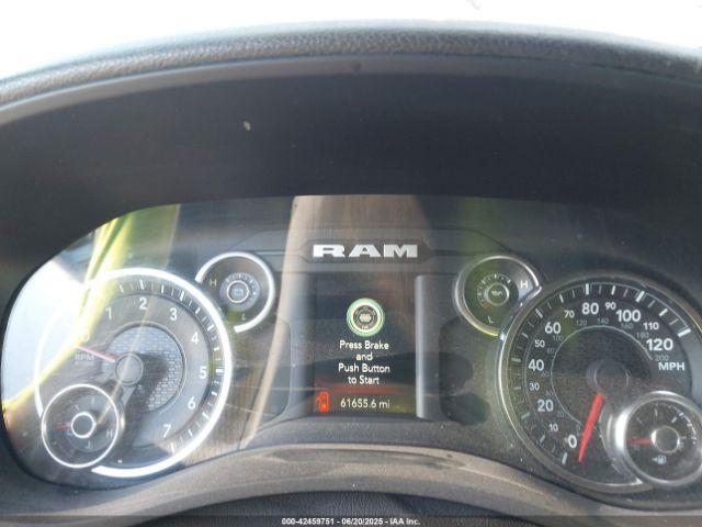 Ram 3500 Tradesman  4x4 8' Box Image 4