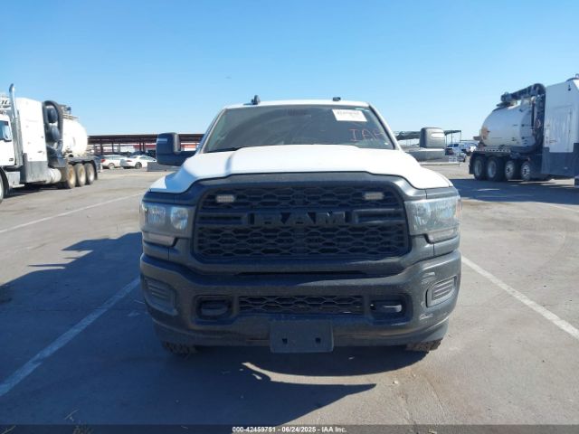Ram 3500 Tradesman  4x4 8' Box Image 11