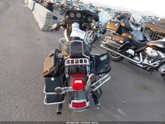 Harley-Davidson Flhtp Image 10