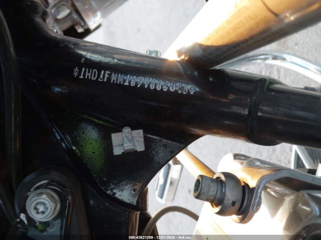 Harley-Davidson Flhtp Image 5