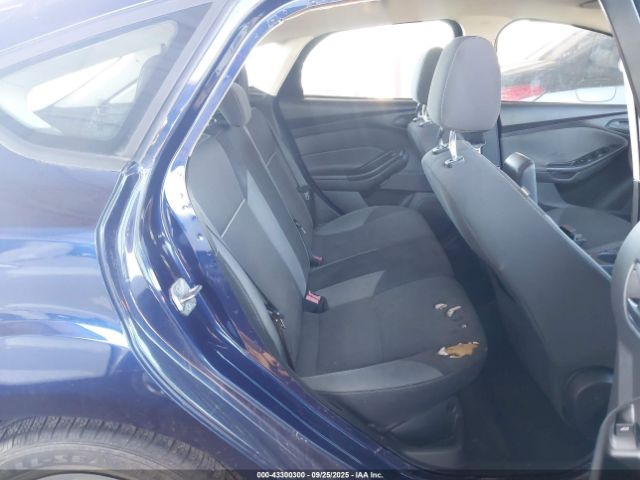 Ford Focus Se Image 9