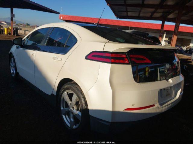 Chevrolet Volt Image 5
