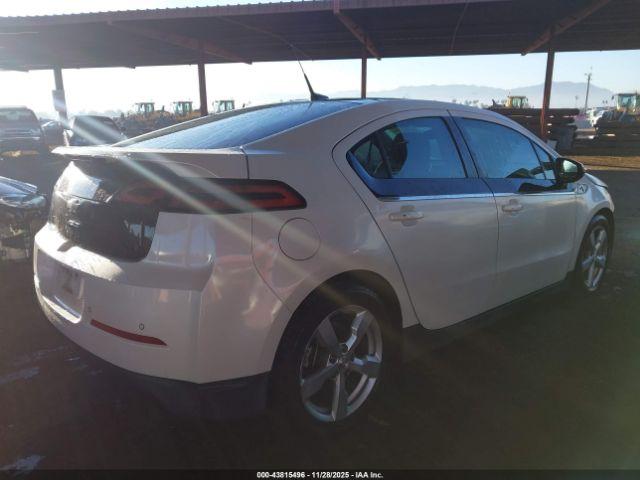 Chevrolet Volt Image 14