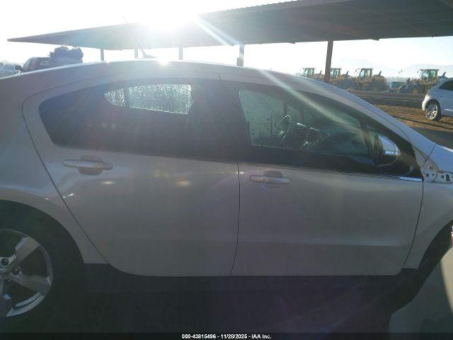 Chevrolet Volt Image 10