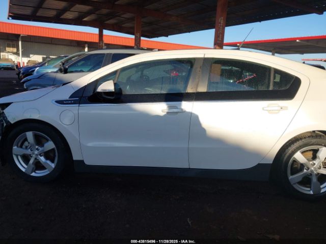 Chevrolet Volt Image 17