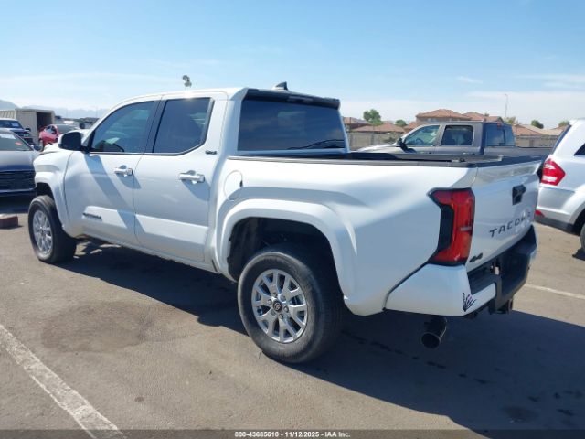 Toyota Tacoma Sr5 Image 3