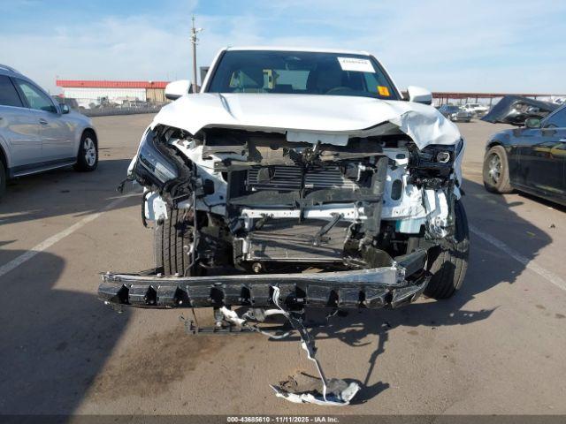 Toyota Tacoma Sr5 Image 9