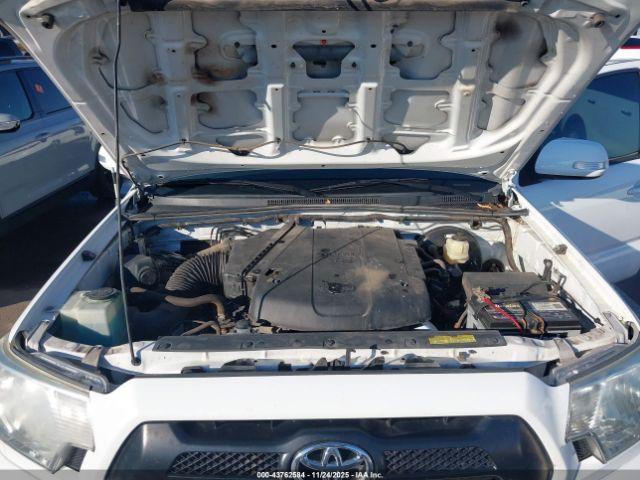 Toyota Tacoma Base V6 Image 15