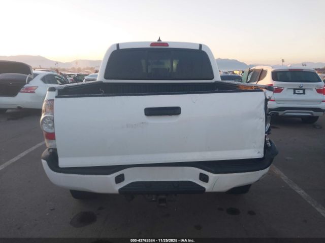 Toyota Tacoma Base V6 Image 14