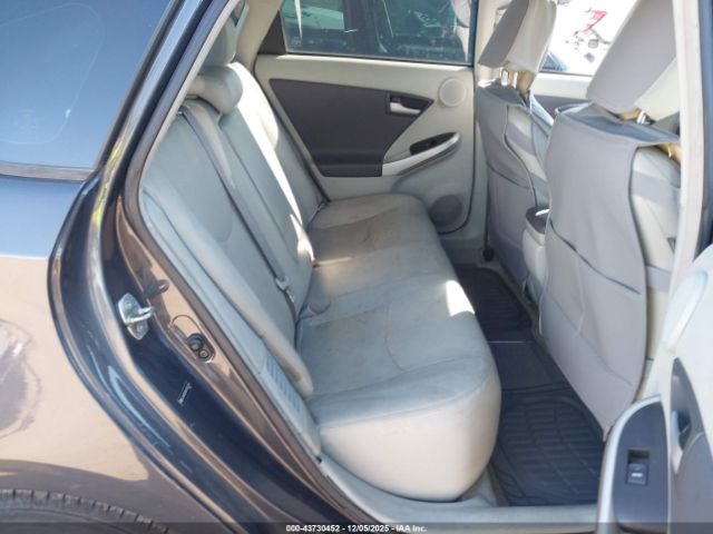 Toyota Prius Iv Image 4