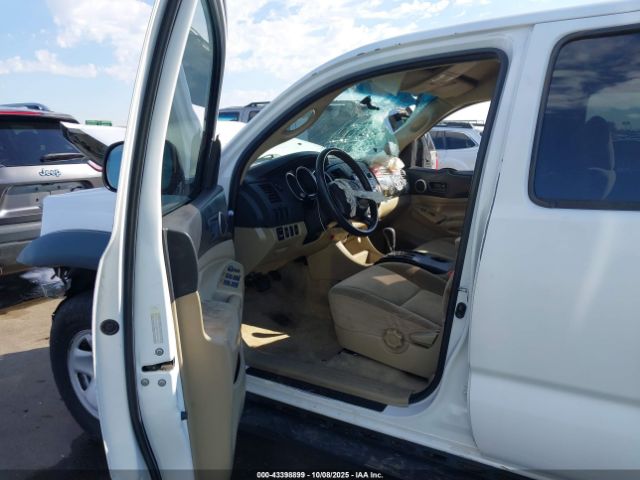 Toyota Tacoma Prerunner V6 Image 4