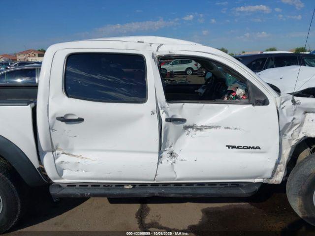 Toyota Tacoma Prerunner V6 Image 16