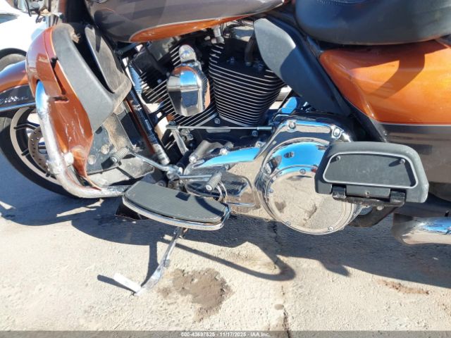 Harley-Davidson Flhtcu Ultra Classic Electra Gld Image 5