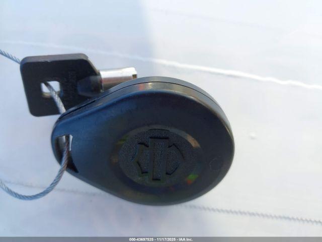 Harley-Davidson Flhtcu Ultra Classic Electra Gld Image 9