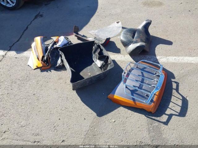 Harley-Davidson Flhtcu Ultra Classic Electra Gld Image 10