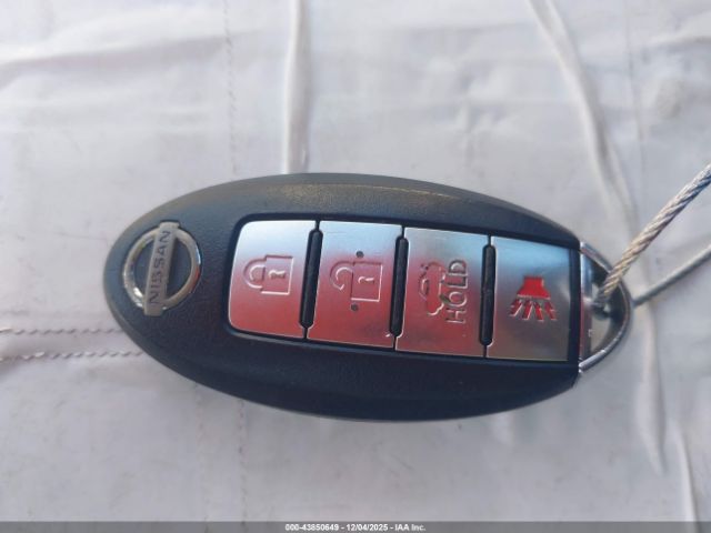 Nissan Sentra 2.0s Image 12