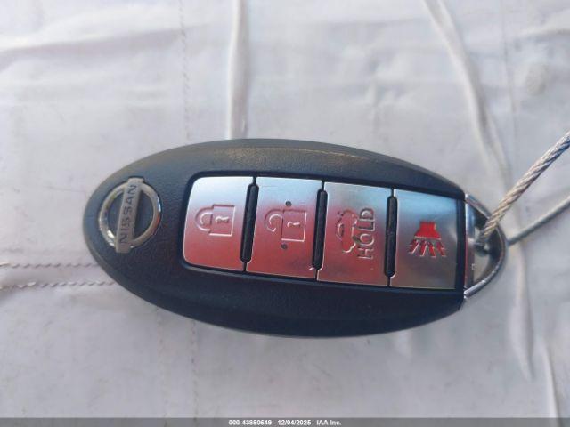 Nissan Sentra 2.0s Image 12