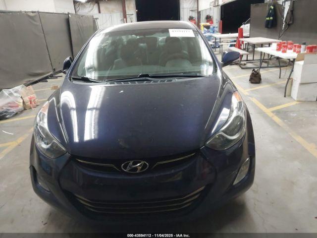 Hyundai ELANTRA Limited Image 11