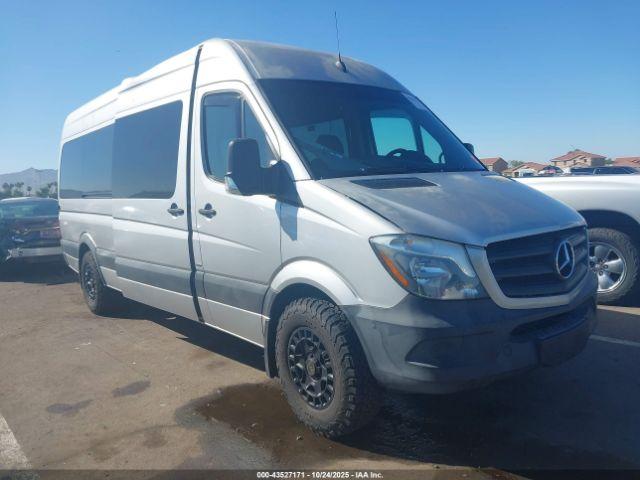  Salvage Mercedes-Benz Sprinter 2500